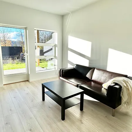 Modern With Two Bedrooms Appartement